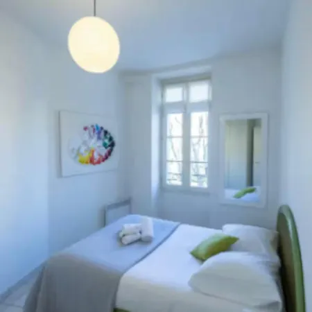 Place Grimaldi, Close To And Restaurants, With Balcony Apartament *